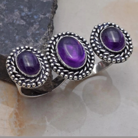 ***Sale*** New Amethyst Adjustable 925 Silver Knuckle Ring. - Picture 2 of 8